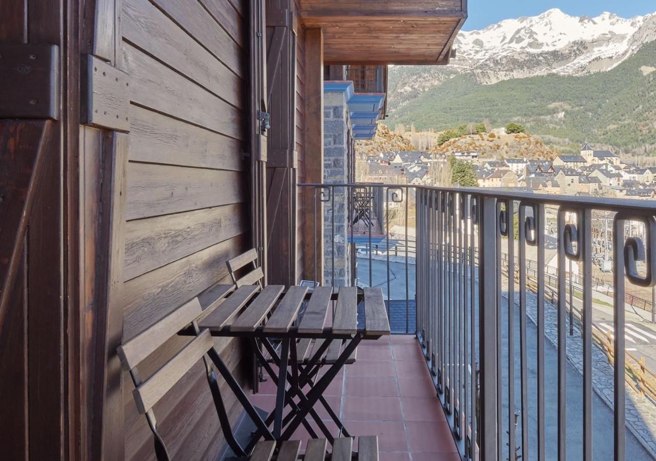 Apartahotel Tres Quinones Sallent de Gállego Dış mekan fotoğraf