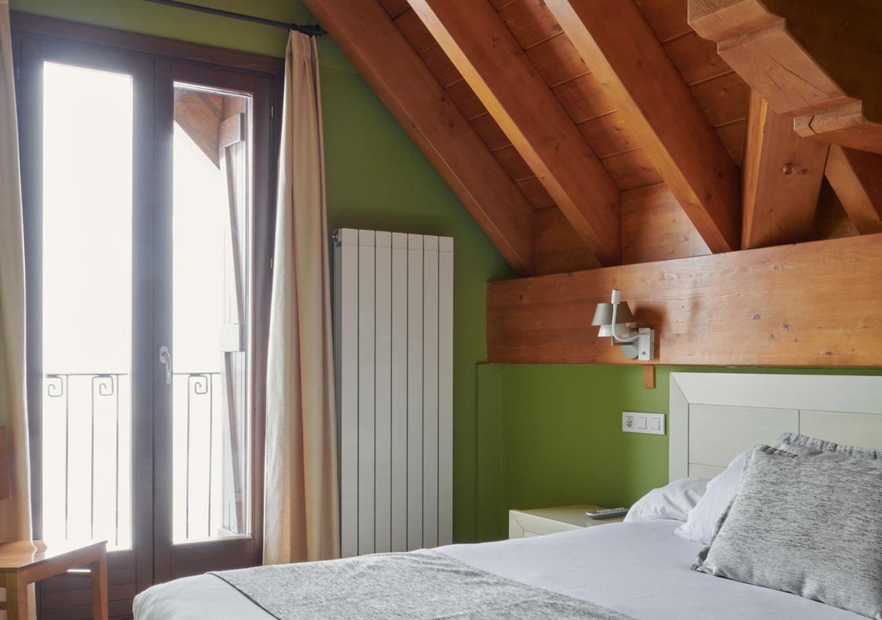 Apartahotel Tres Quinones Sallent de Gállego Dış mekan fotoğraf