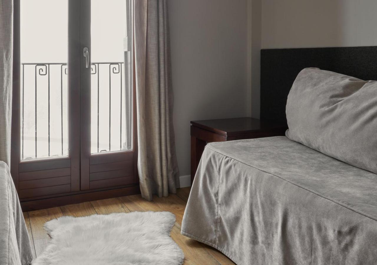 Apartahotel Tres Quinones Sallent de Gállego Dış mekan fotoğraf